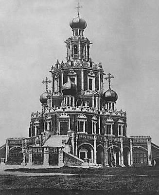 Гульбище церкви Покрова в Филях в Москве (1690—93).