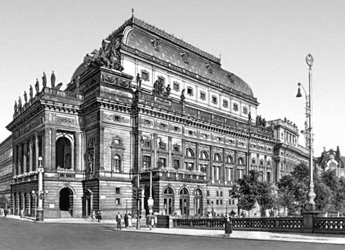 Прага. Национальный театр. 1868—81. Архитектор Й. Зитек.