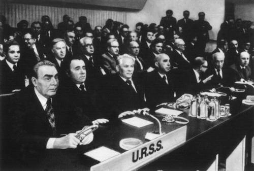 Совещание по безопасности и сотрудничеству в Европе. Хельсинки. 30 июля 1975. Делегация Советского Союза в зале заседаний.