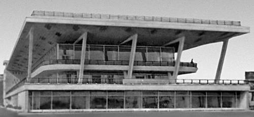 Морской вокзал. 1965—66. Архитекторы В. К. Головин и В. П. Кремляков, инженер С. Е. Шойкис.