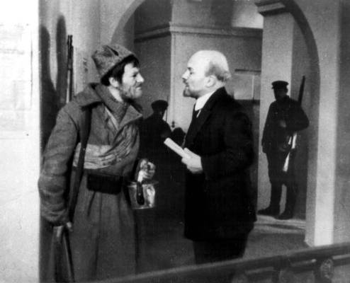 Кадр из фильма «Человек с ружьём». Реж. С. И. Юткевич. 1938.