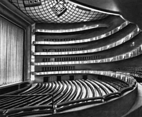 Театр штата Нью-Йорк в Нью-Йорке. 1964. Архитектор Ф. Джонсон. Зрительный зал.