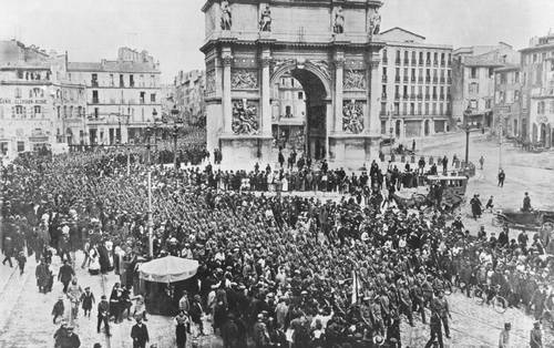 Первая мировая война 1914—18. Русские экспедиционные войска в Марселе (Франция). 1916.