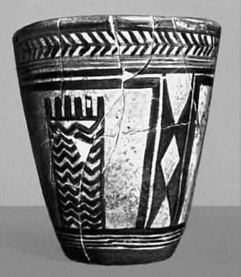 Ваза из Суз (Иран). Керамика. 4-е тыс. до н. э. Лувр. Париж.