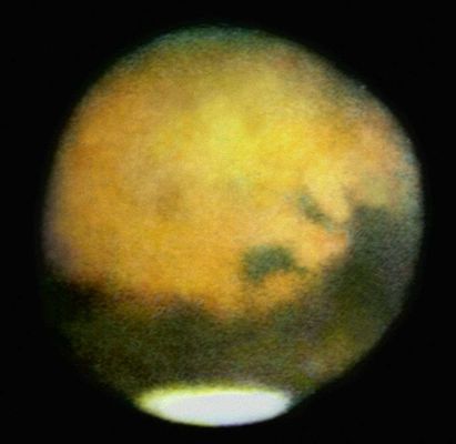 4. Марс по наблюдениям с Земли в противостоянии 1971 между 7 июля и 3 сентября (в хронологическом порядке (см. следующий рисунок)).