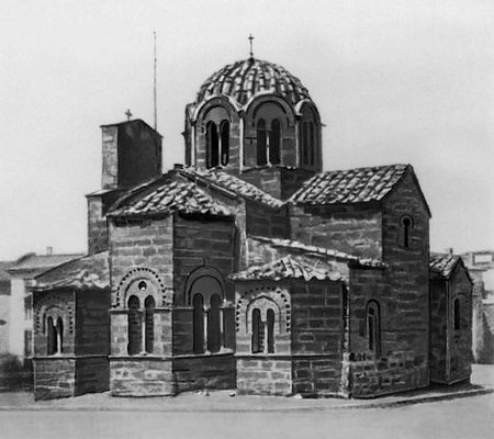 Афины. Церковь Айи-Теодори. 1065.