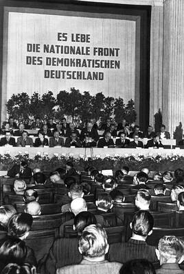 Историческое заседание временной Народной палаты 7 октября 1949.