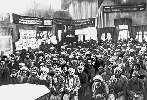 1-й Учредительный съезд Советов Таджикской АССР 1 декабря 1926. Душанбе.
