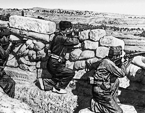 Передовой пост народной милиции обстреливает позиции мятежников. 1936.