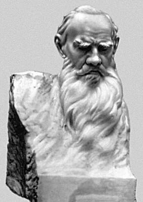 «Л. Н. Толстой». Мрамор. 1911—48. Третьяковская галерея. Москва.