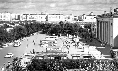 Улан-Уде. Площадь Революции.
