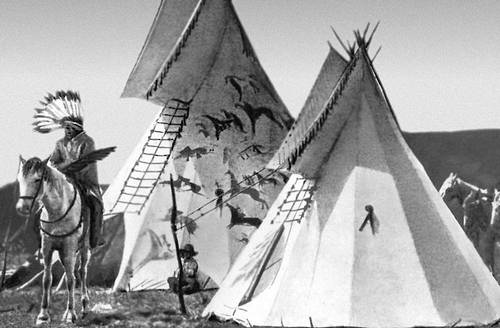Типи индейцев прерий (север США).