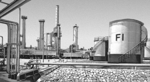 Нефтеперегонный завод в Момбасе.