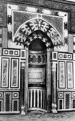 Михраб. 14 в. Медресе Акбуга в мечети аль-Азхар. Каир.