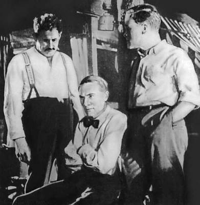 Кадр из фильма «Куле Вампе». Реж. З. Дудов. 1932.