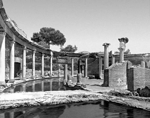 К ст. Рим (Древний). Вилла Адриана близ Тиволи. 125—135. «Морской театр».