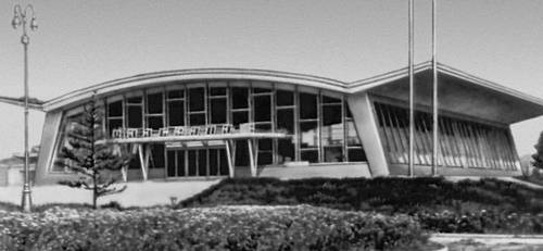 Выставочный павильон «Шилэн байшин» в Улан-Баторе. 1961—64. Архитектор А. В. Гуляев.