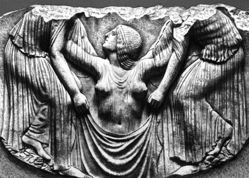 Скульптура ранней классики. «Рождение Афродиты». Рельеф передней стороны т. н. трона Лудовизи.