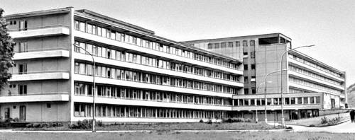 Городская клиническая больница в Вильнюсе. 1967. Архитекторы 3. Ляндсбергис, Э. Хломаускас.