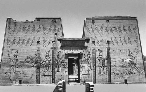 Храм бога Гора в Эдфу. 3—1 вв. до н. э.