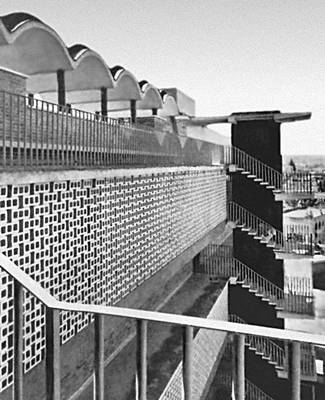 М. Пани, С. Ортега. Жилой дом в комплексе «Бенито Хуарес» в Мехико. 1950—52.