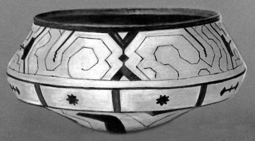 Керамическая расписная чаша. Индейцы пано (Перу). Музей американских индейцев. Нью-Йорк.
