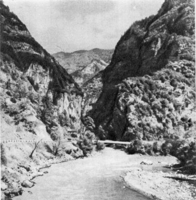 Река Гега в Гегском ущелье.