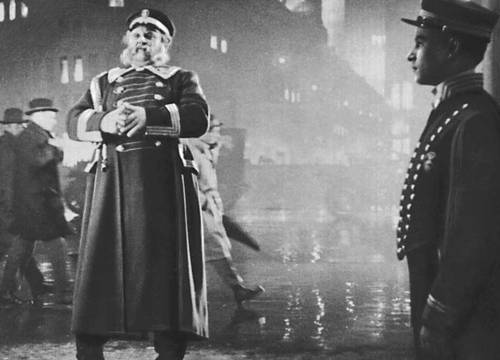 Кадр из фильма «Последний человек» Реж Ф. В. Мурнау. 1925.
