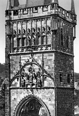 Чехия. Староместская башня на Карловом мосту в Праге. Около 1370—15 в. Фрагмент.