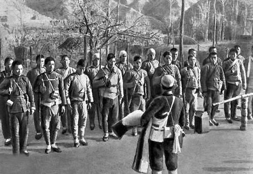Отряд народного ополчения, созданный в помощь 8-й китайской народной армии для борьбы с японскими захватчиками. Китай. 1941.