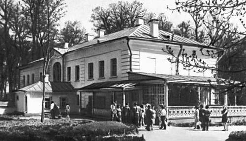Дом-музей Л. Н Толстого в Ясной Поляне.