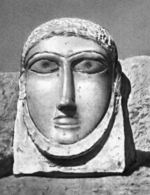 Скульптурная голова, найденная близ Мариба. Алебастр. 1-е тыс. до н. э.