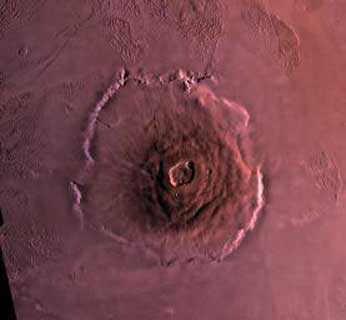 ГОРА ОЛИМП - гигантский древний вулкан на Марсе. Он напоминает крупнейшие вулканы Земли, расположенные на Гавайях.