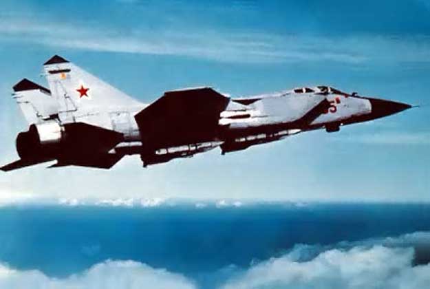 МИГ-31- сверхзвуковой истребитель ВВС России.
