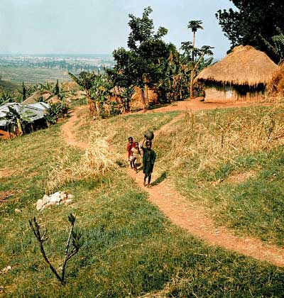 ТИПИЧНАЯ ДЕРЕВУШКА в Бурунди