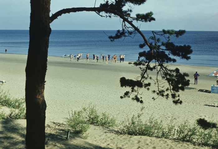 Пляж на курорте Юрмала (Латвийская ССР)