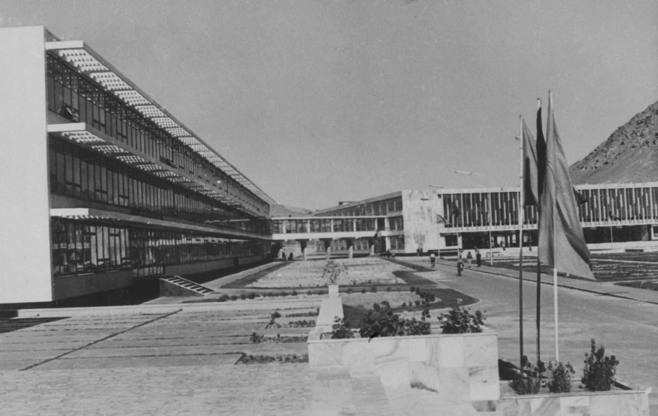 Архитектор П. Г. Стенюшин, инженер Н. М. Владимиров. Политехнический институт в Кабуле. 1969.