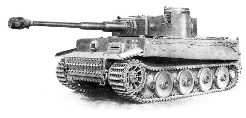 Pz.VI Ausf.H «Тигр» с боевыми (слева) и транспортными гусеницами
