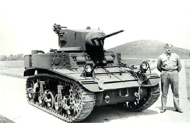 Первый прототип M3A1 на Абердинском полигоне, 21 мая 1942 года
