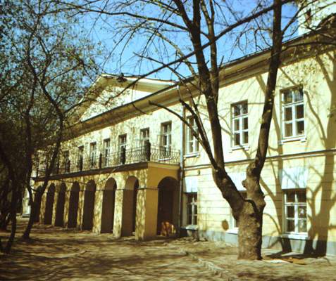 Библиотека имени Н. В. Гоголя.