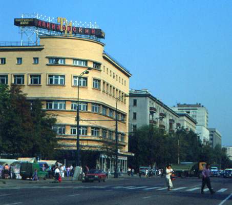 Люсиновская улица.