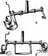 К ст. Выкопочные орудия. Выкопочный плуг ВПН-2: а - для выкопки саженцев; б - для выкопки сеянцев