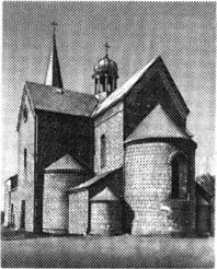 К ст. Романский стиль. Собор св. Петра и св. Павла в Крушвице (Польша). 12 в.