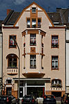 Haus Benrodestrasse 52 in Duesseldorf-Benrath, von Sueden.jpg