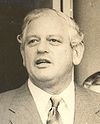 Norman Kirk Levin 1972 cropped.jpg