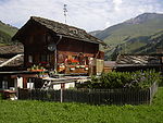 Типичное шале в кантоне Вале, Швейцария