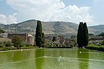 Poikile quadriportico Villa Adriana.jpg