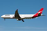 Qantas Airbus A330-300 MEL Nazarinia.jpg