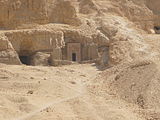 Deir el-Bahari tombs2.JPG