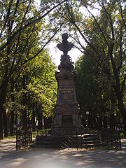 Kotlyarevsky-Monument in Poltava.jpg